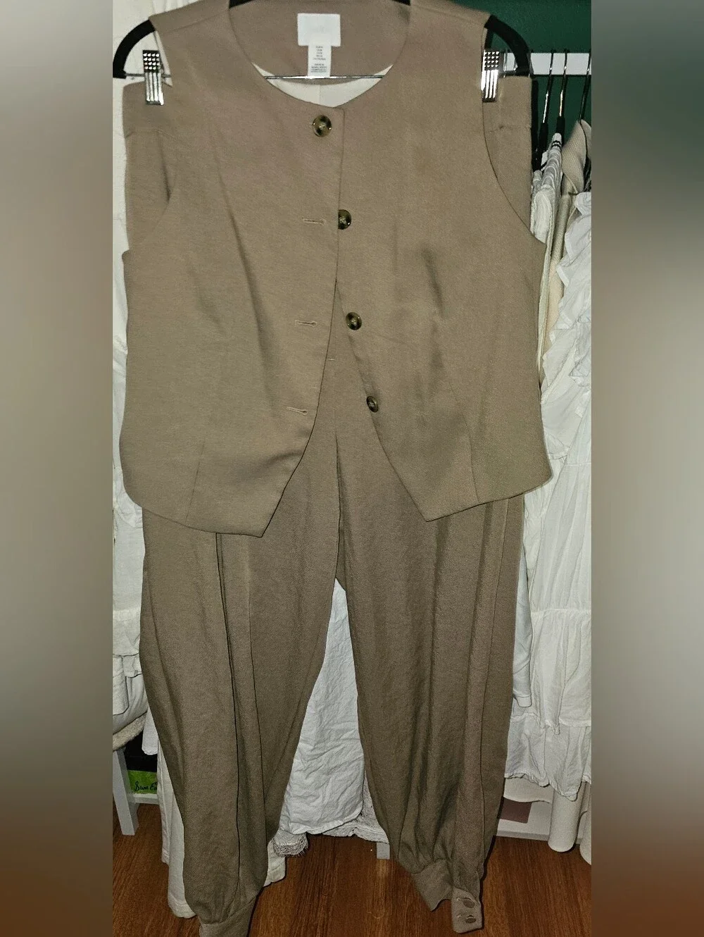 H&M Linen-Blend Button-Up Vest and Matching Balloon-Leg Cuffed Pants Set